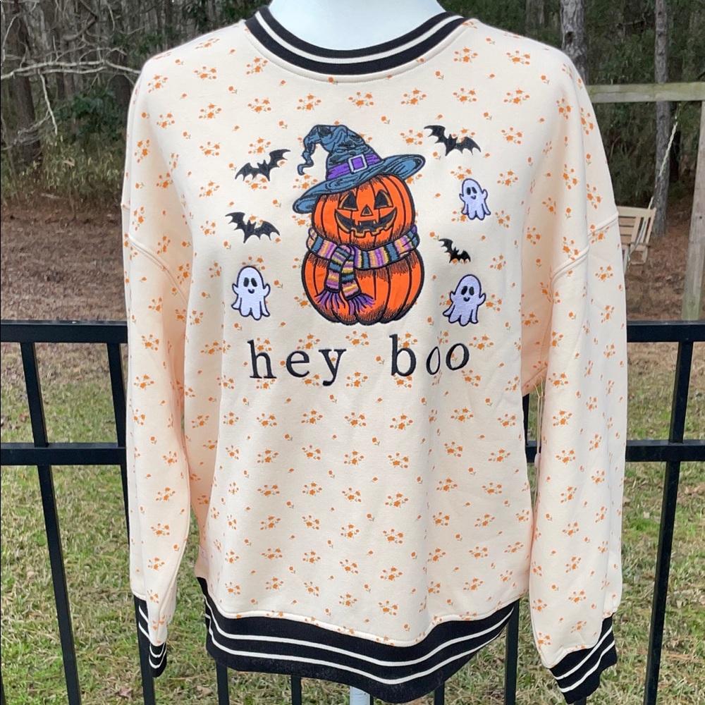 Simply Southern Cream 'Hey Boo' Halloween Pumpkin Sweatshirt with Black Trim